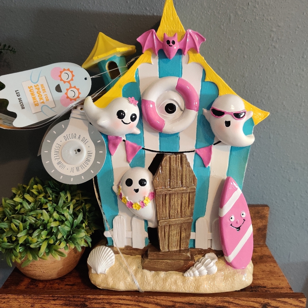 Light Up Ghost Beach House Summerween Halloween Decoration Haunted NWT New - Picture 1 of 12